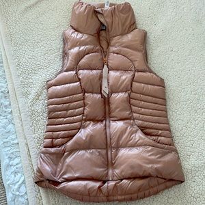 Lululemon Rose Gold Vest Size 6 NWOT